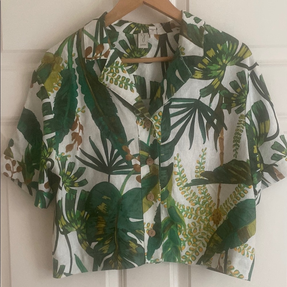 Joie Cropped Button Down Shirt Size 8 / M NWOT Linen Rayon Blend Tropical Print